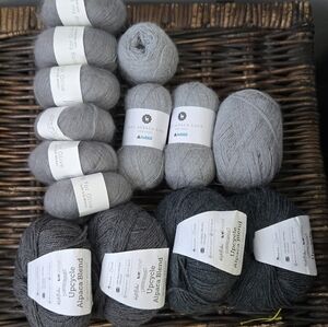 MEGA listing of Grey Yarn Listings
